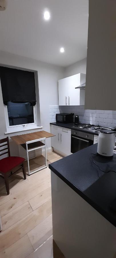 Comfy Fenia Stay Лондон Екстер'єр фото