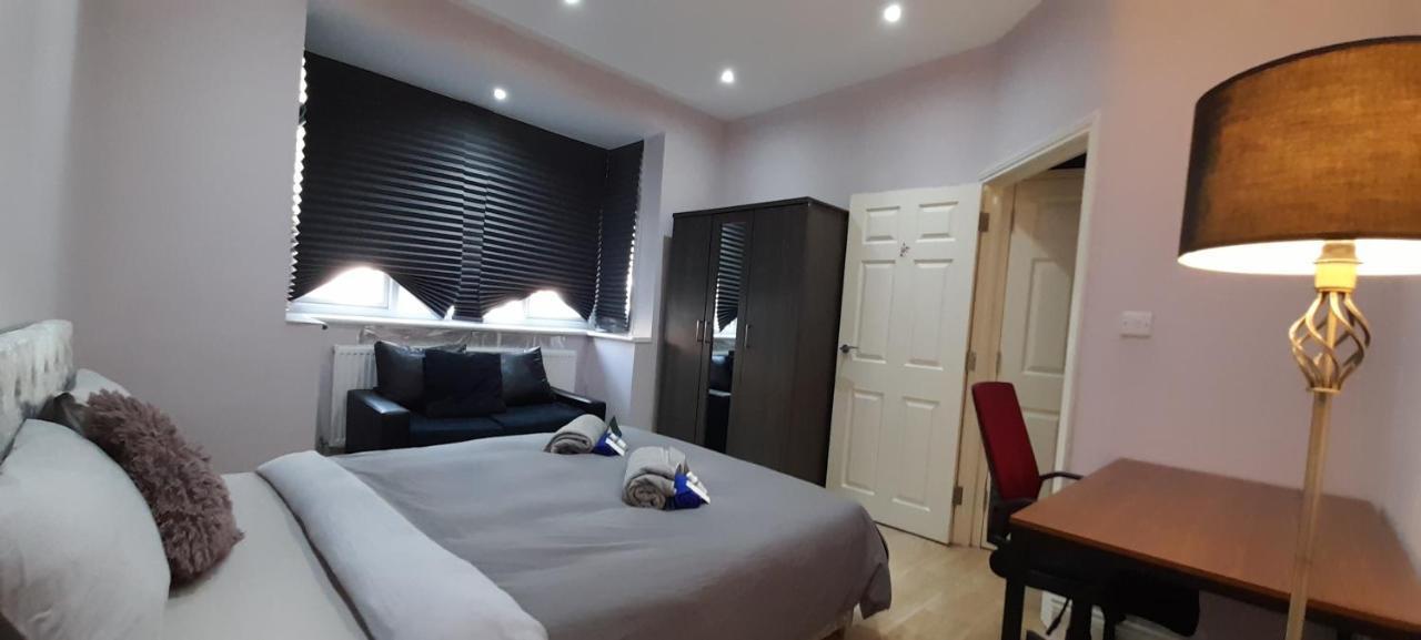Comfy Fenia Stay Лондон Екстер'єр фото