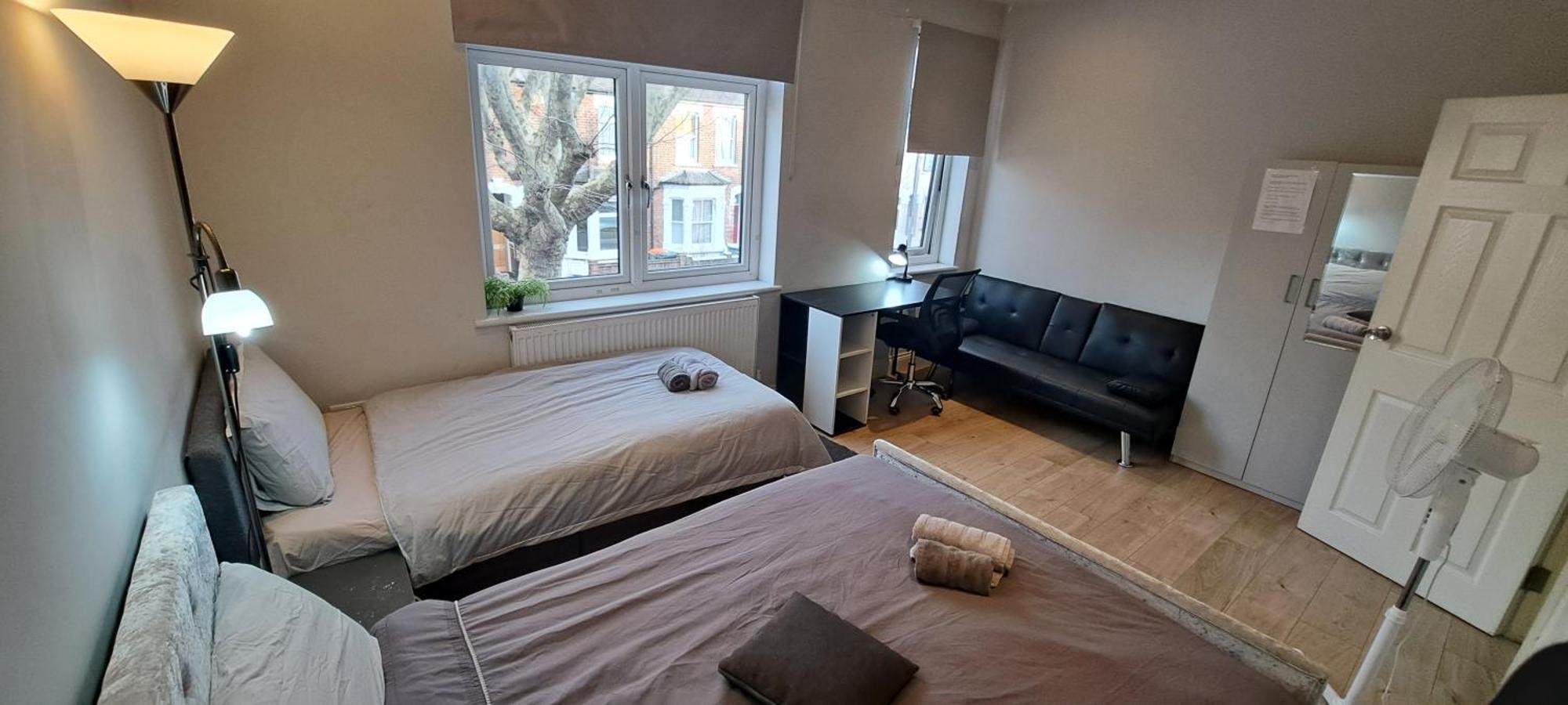 Comfy Fenia Stay Лондон Екстер'єр фото