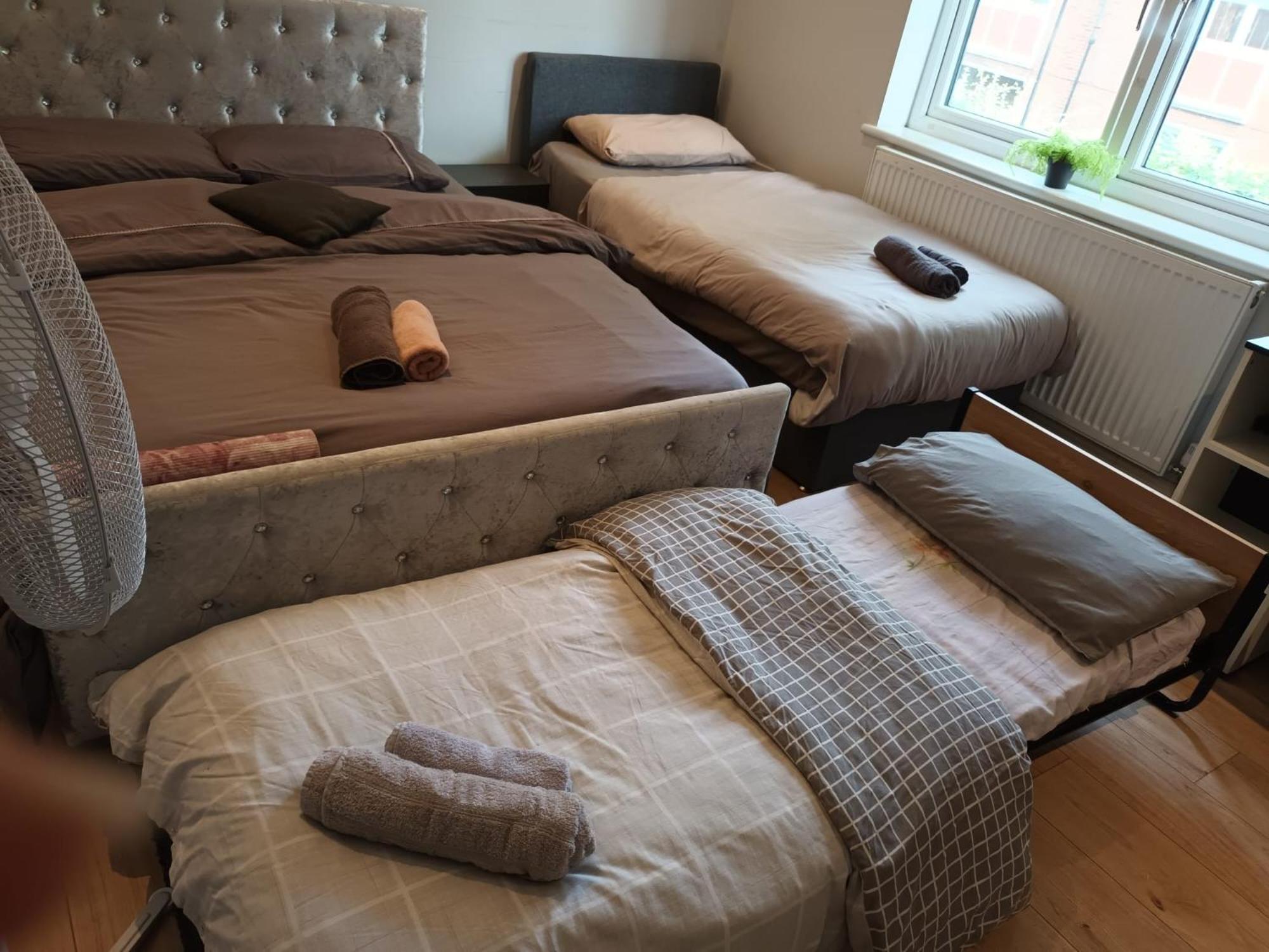 Comfy Fenia Stay Лондон Номер фото