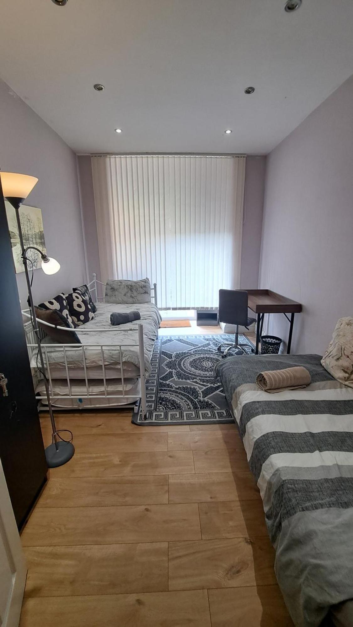 Comfy Fenia Stay Лондон Екстер'єр фото